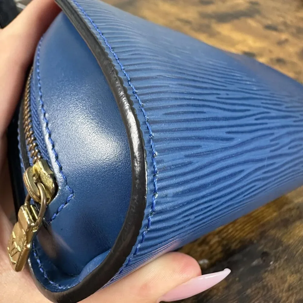 Louis Vuitton Epi Clutch Bag Womens Small Blue Leather France Cosmetic Pouch